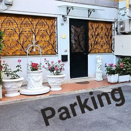 A Casa Di Rita Bilocale In 아파트 *